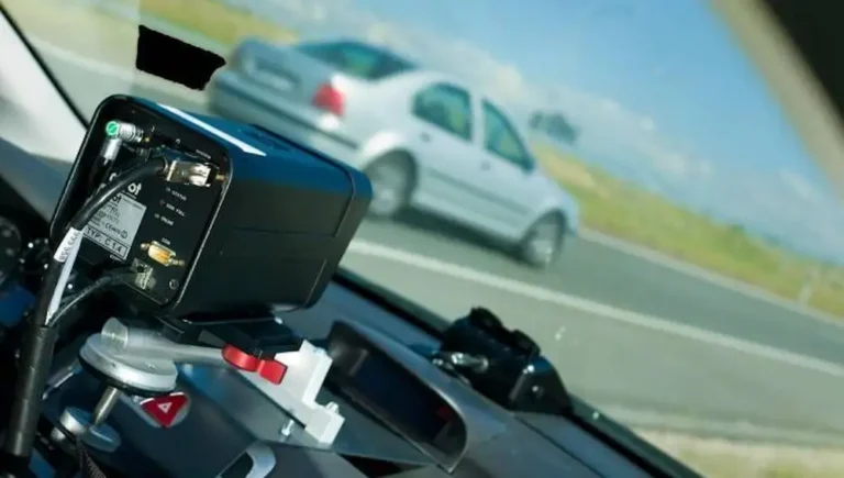 Uno de los radares que tiene la DGT