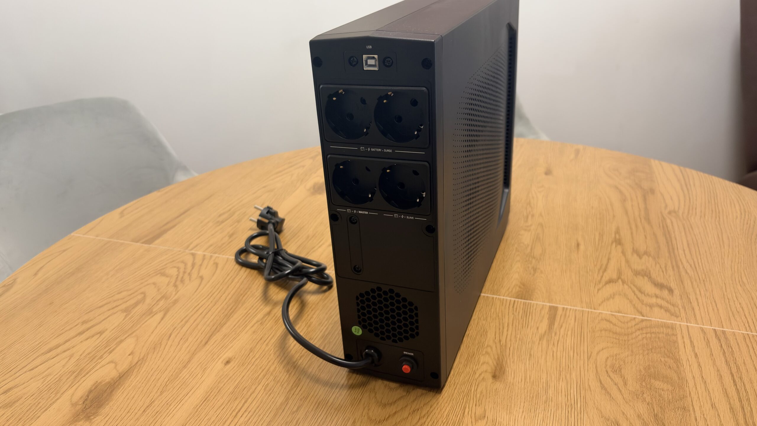 Salicru SPS 1250 SOHO+