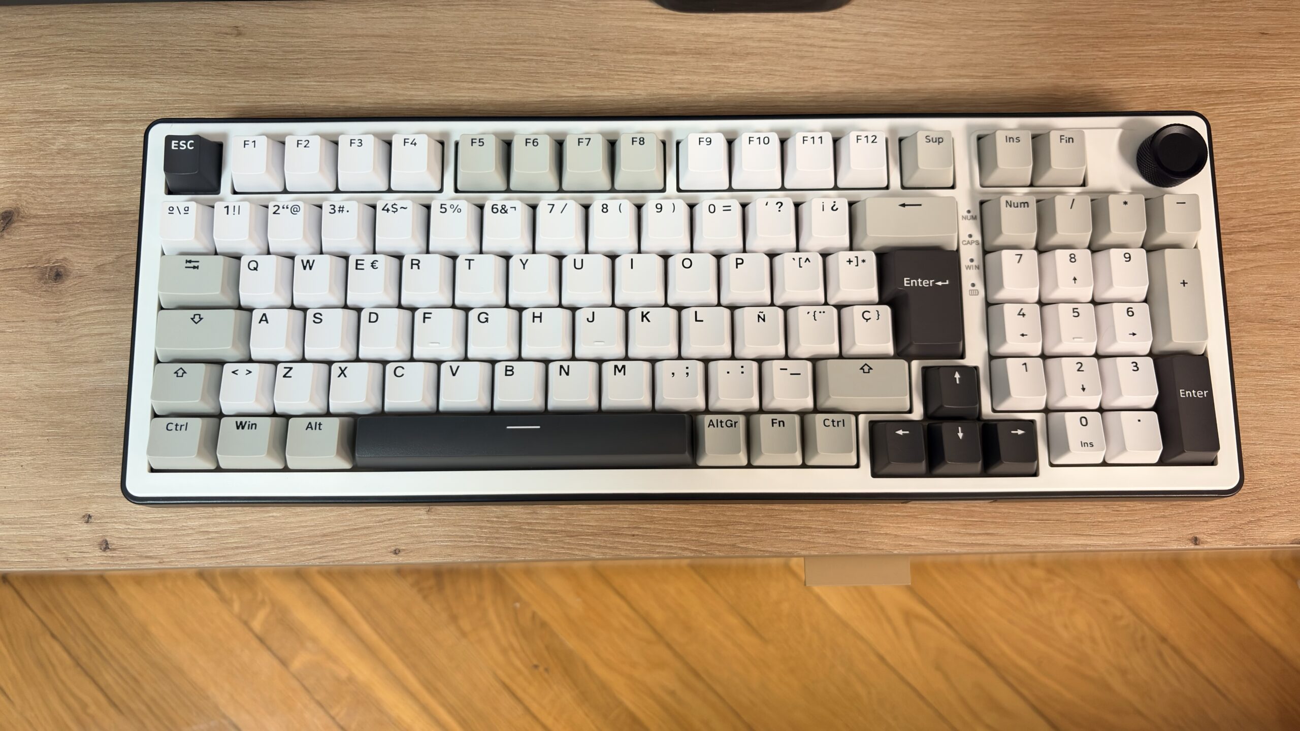 The G-Lab Keyz Elite 400