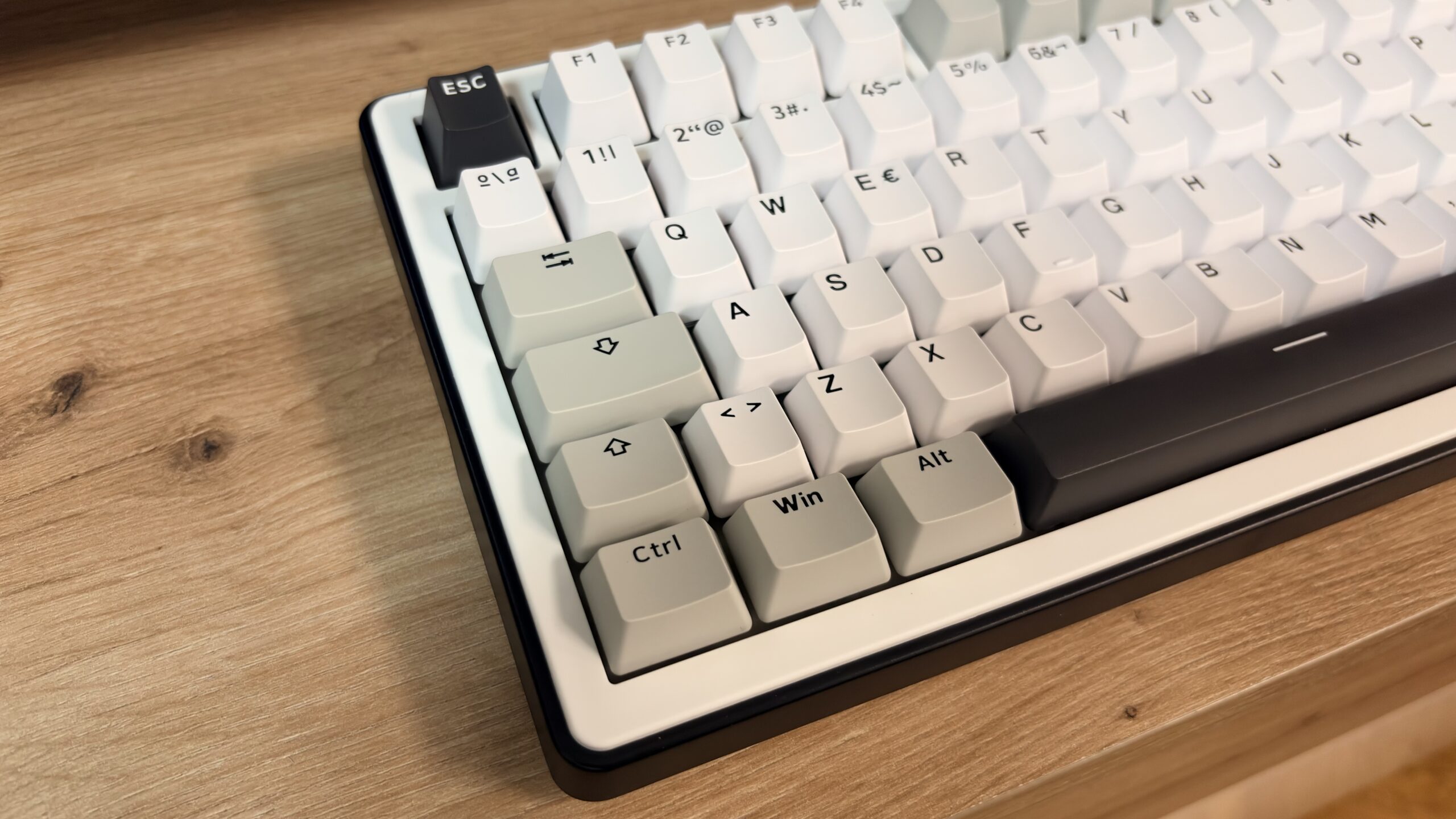 The G-Lab Keyz Elite 400