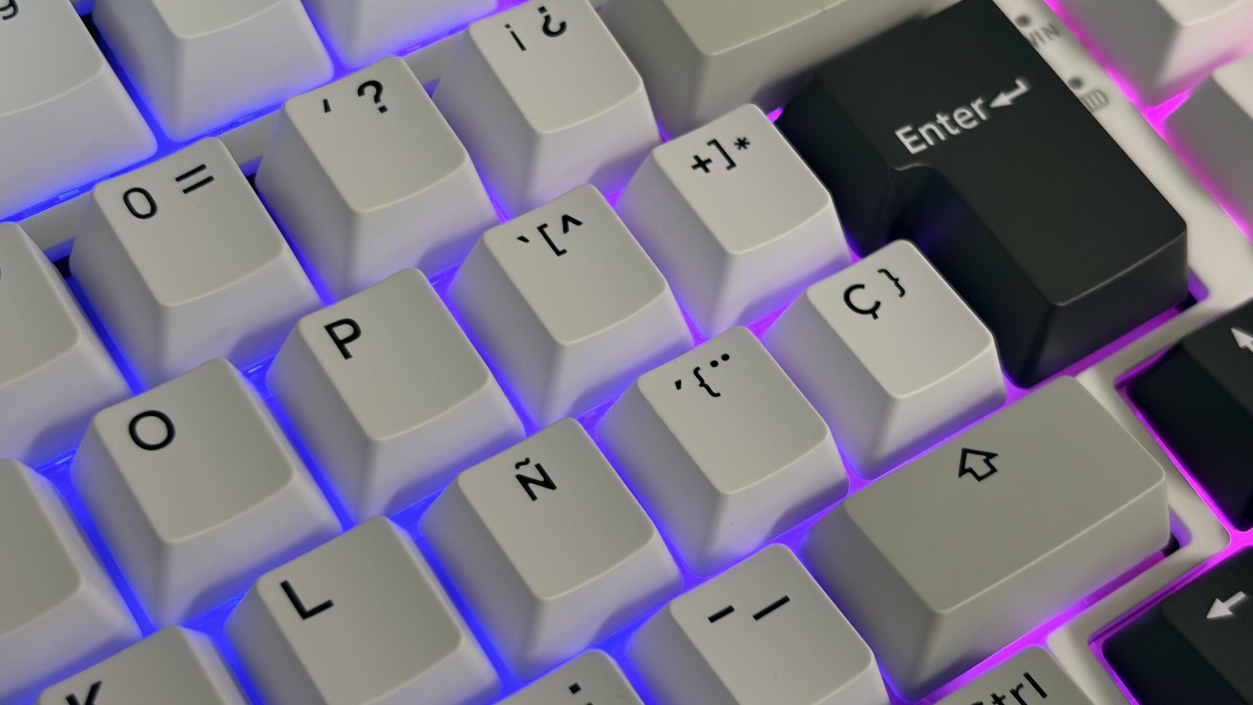 The G-Lab Keyz Elite 400