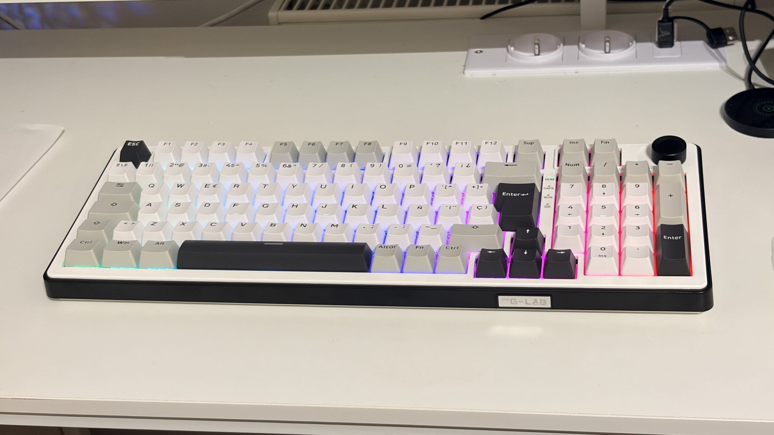The G-Lab Keyz Elite 400